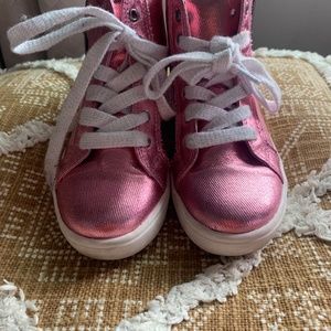 Kidpik Metallic Pink Sneakers